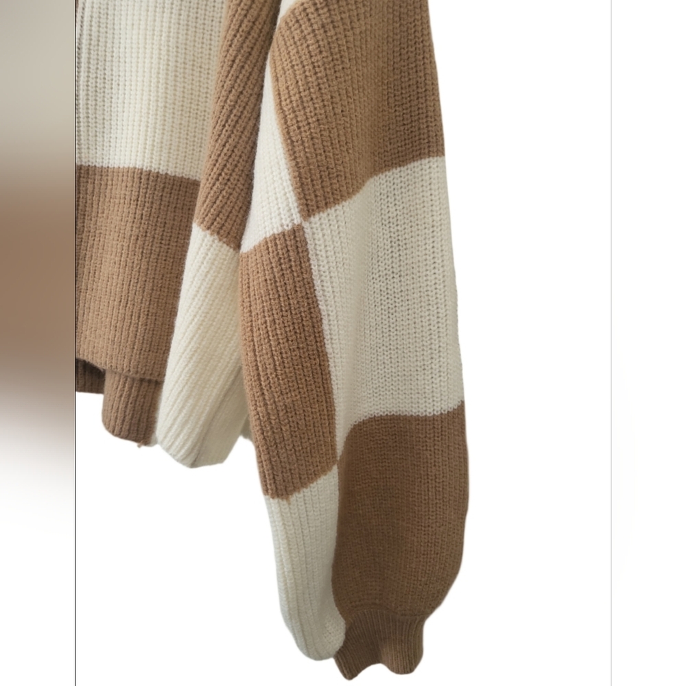 &merci Long Sleeved Sweater with Tan and White Chekers SIZE M (NWT) - Picture 3 of 9